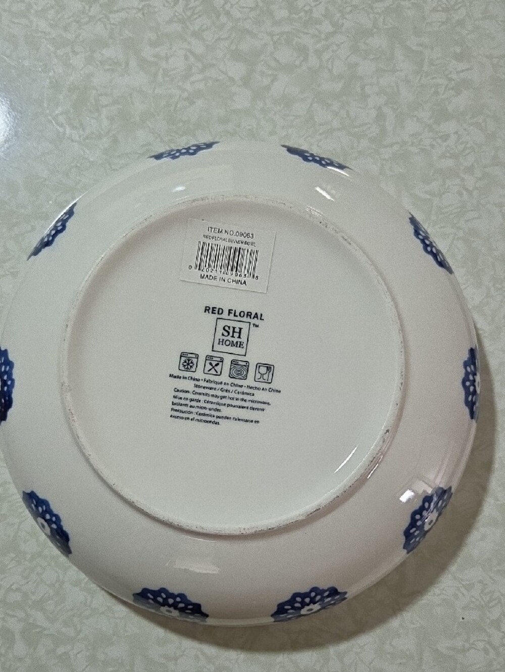 Hand-Painted Ceramic Serving Bowl with Red Floral Motif - Picture 2 of 2